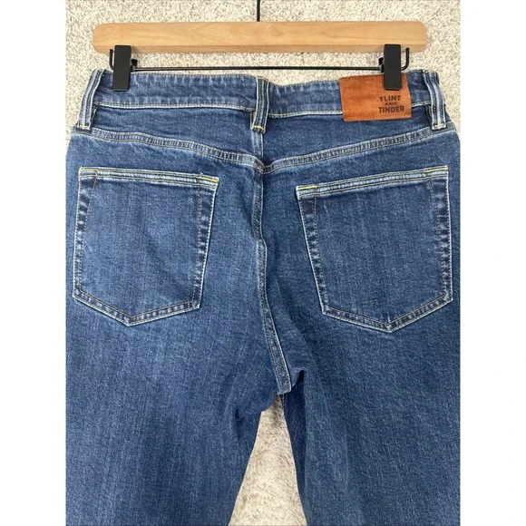 Flint and Tinder Men's Straight Fit Jeans Dark Blue Size 28 x 32 - Picture 5 of 13